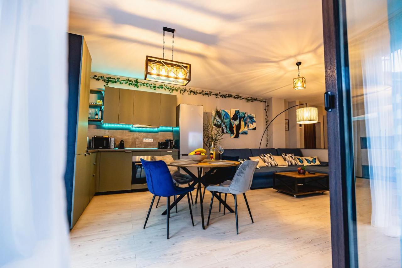 Alice Apartment *